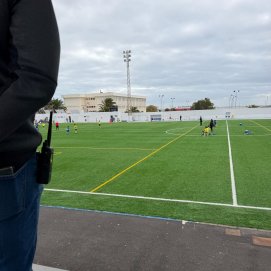 La Policía Local de Arrecife está desplegando su nueva unidad para la prevención de la violencia en los encuentros deportivos en instalaciones del Ayuntamiento