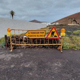 FOTO DEL CARTEL DEL DESVIO POR EL TABLERO