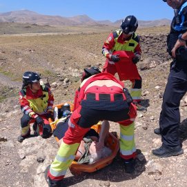 Rescate de una persona en el camino entre Puerto Calero y Playa Quemada 