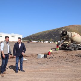 Óscar Noda y el concejal Ángel Lago. 