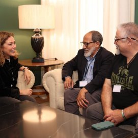 Reunión de Pérez con el Frente Polisario y de la Asociación Canaria de Amistad con el Pueblo Saharaui