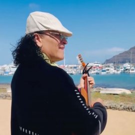 Elvis Crespo en La Graciosa. Foto: Instagram.