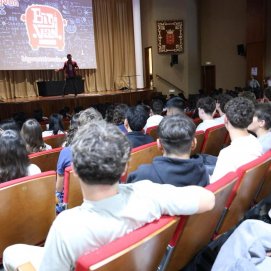 Jóvenes lanzaroteños durante uno de los actos de la Miniferia de la Ciencia y la Innovación 2026