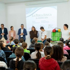Inauguración del proyecto 'La pesca educa' en Valverde.