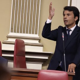 Marcos Bergaz (PSOE) este martes en pleno del parlamento canario