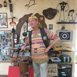 El artista Mick Gonnel