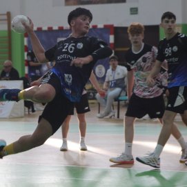 El Bueu deja sin opciones al Chinijos Ortopedia Carmen en el sector cadete de balonmano