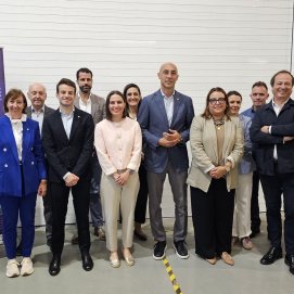 Foto de familia con ambas delegaciones la andorrana y la canaria. Innovación.