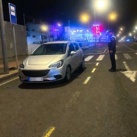 Imagen de uno de los controles realizados por la Policía Local de Arrecife durante este fin de semana 