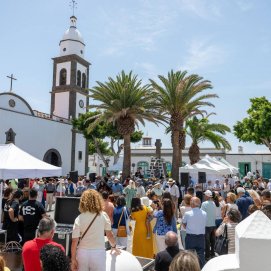 El Mercado Tradicional de Arrecife está siendo relanzado por el Ayuntamiento de Arrecife con el objetivo de la próxima apertura de La Recova como mercado de abastosu