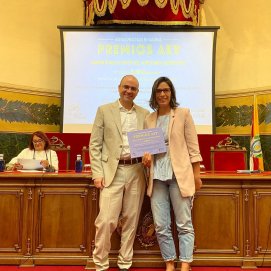 Momento de la entrega del Premio AEV
