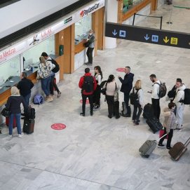 Oficinas de alquiler de vehículos en el aeropuerto de Lanzarote