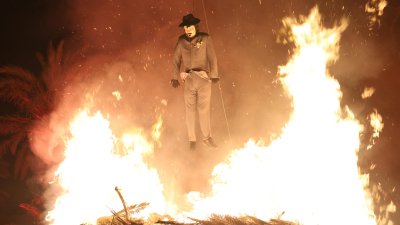 Quema de Facundo en la Noche de San Juan de Haría. Fotos: La Voz.