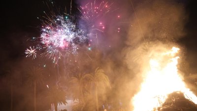 Quema de Facundo en la Noche de San Juan de Haría. Fotos: La Voz.