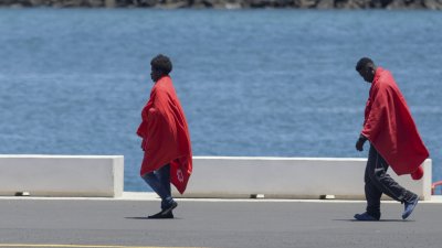 Llegada de migrantes a Puerto Naos, 24 de junio 2026 (Fotos: Juan Mateos)
