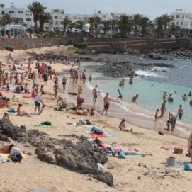 Llega una semana de  calor a Lanzarote con altas temperaturas y calima