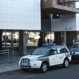 Dos detenidos tras intentar desembarcar en La Santa 400 kilos de cocaína