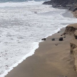 La borrasca Emma agrava la pérdida de arena en Playa Grande y Playa Chica