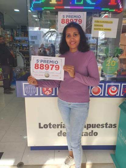 Un quinto premio de la Lotería Nacional, repartido en Loterías Nazaret de Costa Teguise.