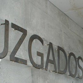 Suspendido el juicio al acusado de abusar de una mujer en Tahíche al estar "en paradero desconocido"