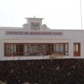 El Cabildo habilita una nueva parada de guaguas en el aparcamiento del IES Yaiza para garantizar la seguridad del alumnado de Bachillerato