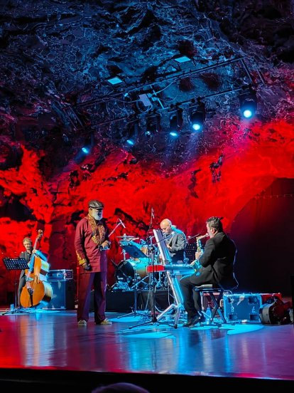 Concierto de Pancho Céspedes en los Jameos del Agua