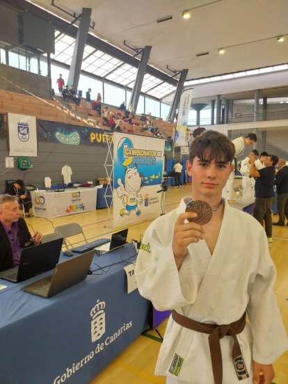 Los judocas del Club de Judo Costa Teguise en el campeonato