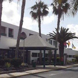 IC denuncia que el personal técnico del Banco de Sangre del hospital Molina Orosa está bajo mínimos