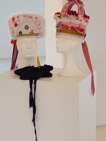 Exposición de trajes típicos en Jameos 