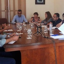 Imagen del último Pleno de Marci Acuña como alcalde de Haría