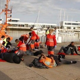 Fiscalía pide 8 años de cárcel para los dos presuntos patrones de una patera interceptada en Lanzarote