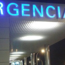 Un joven de 21 años, herido grave tras ser agredido con un arma blanca en una pelea en Playa Blanca