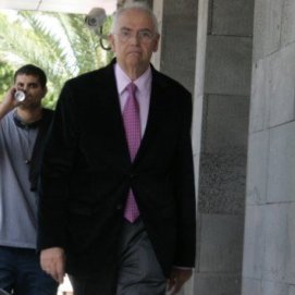 Felipe Fernández Camero, a la entrada de los Juzgados