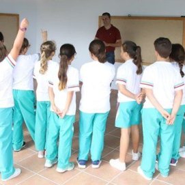 Imagen de archivo de una actividad del Aula de Naturaleza de Máguez con escolares