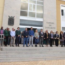 Lanzarote se suma a los actos contra la violencia de género y condena el último asesinato en Canarias