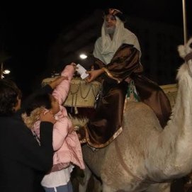 Los Reyes Magos reparten ilusión en Arrecife