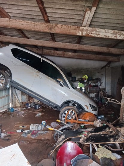Servicios de EMERLAN en Valencia por los estragos de la DANA