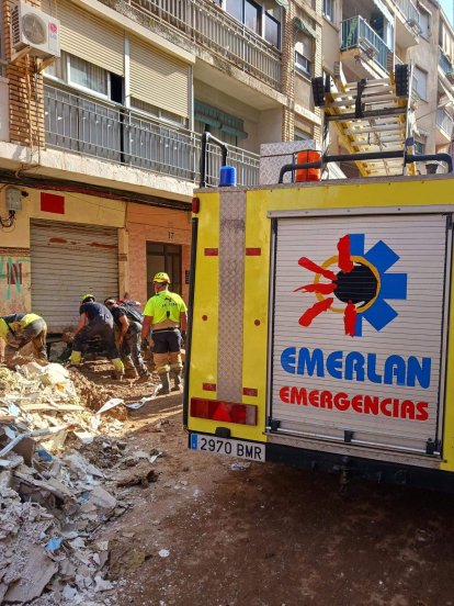 Emerlan continúa ofreciendo su ayuda a los afectados por la DANA en Valencia