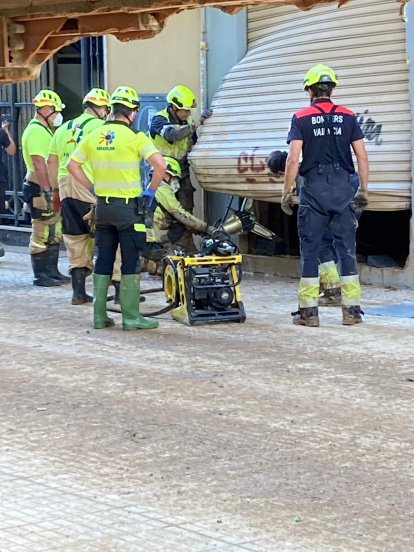 Emerlan continúa ofreciendo su ayuda a los afectados por la DANA en Valencia