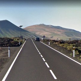  Imagen de la carretera LZ-30, en el tramo de Uga a Masdache 