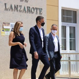 Imágenes de la visita de Pedro Sánchez al Cabildo de Lanzarote 