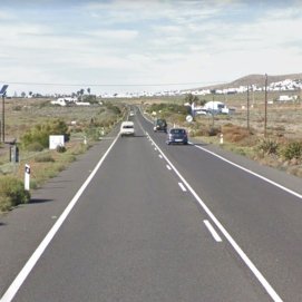 Carretera LZ 10, en el tramo entre Tahíche y Teguise