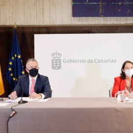 El Estado da luz verde a los test PCR en origen y destino para crear corredores turísticos en Canarias