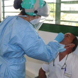 PCR a trabajador sanitario