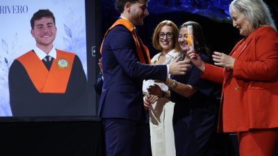 Graduación de Turismo de la EUTL XVI Promoción. Foto: La Voz