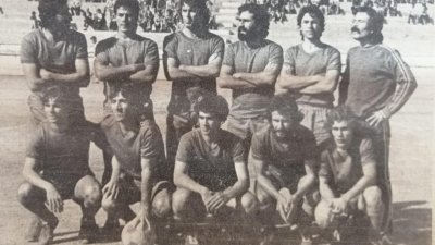 Mariano García junto a amigos y familia