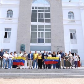 Minuto de silencio frente al Cabildo de Lanzarote