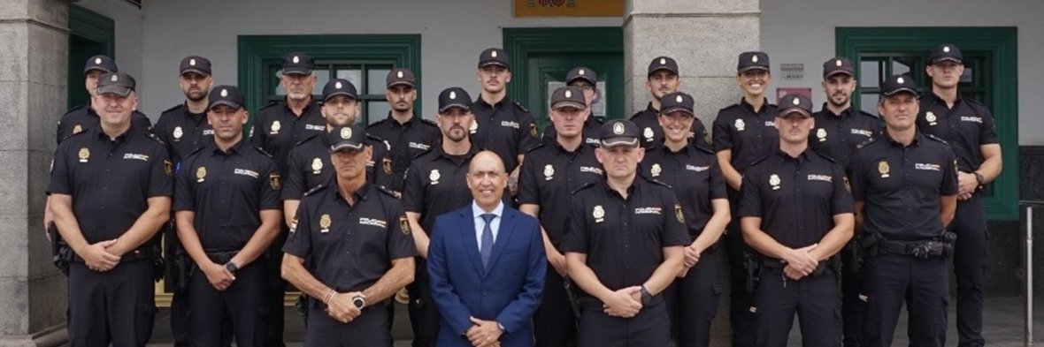  Los 17 nuevos agentes de la Policía Nacional 