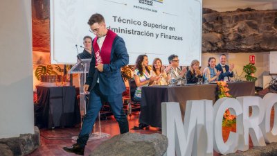 45 años y 140 nuevos titulados en el CIFP Microsistemas 28