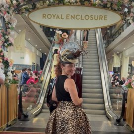 Azu Vilas en Royal Ascot, la cita número uno mundial de la sombrería.